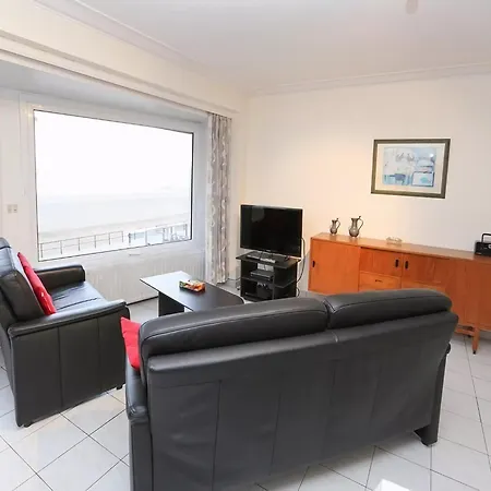 Beachfront In For 6 Middelkerke