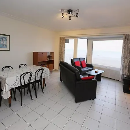 Διαμέρισμα Beachfront In For 6 Middelkerke