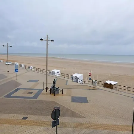 Beachfront In For 6 *