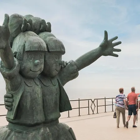 Beachfront In For 6 Διαμέρισμα Middelkerke